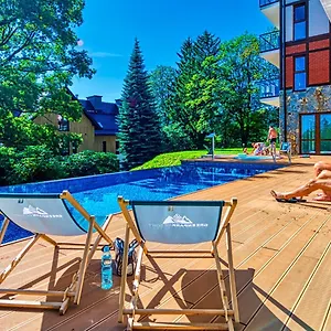 apartament-green-c2-blisko-norweskiej-doliny-z-basenem.szklarskaporebahotels.net/